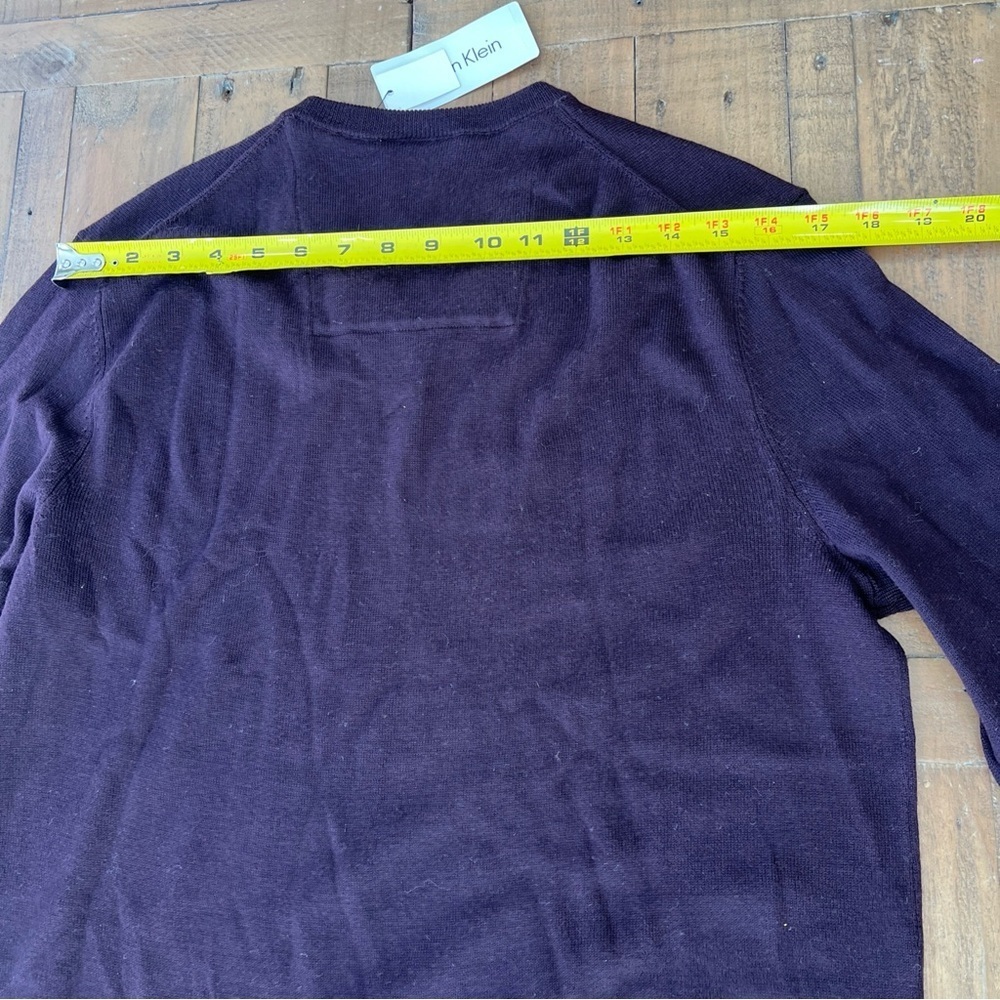 Calvin Klein Extra Fine Merino Wool V-neck Sweater Mens Medium Dark Chestnut NWT - Picture 9 of 10